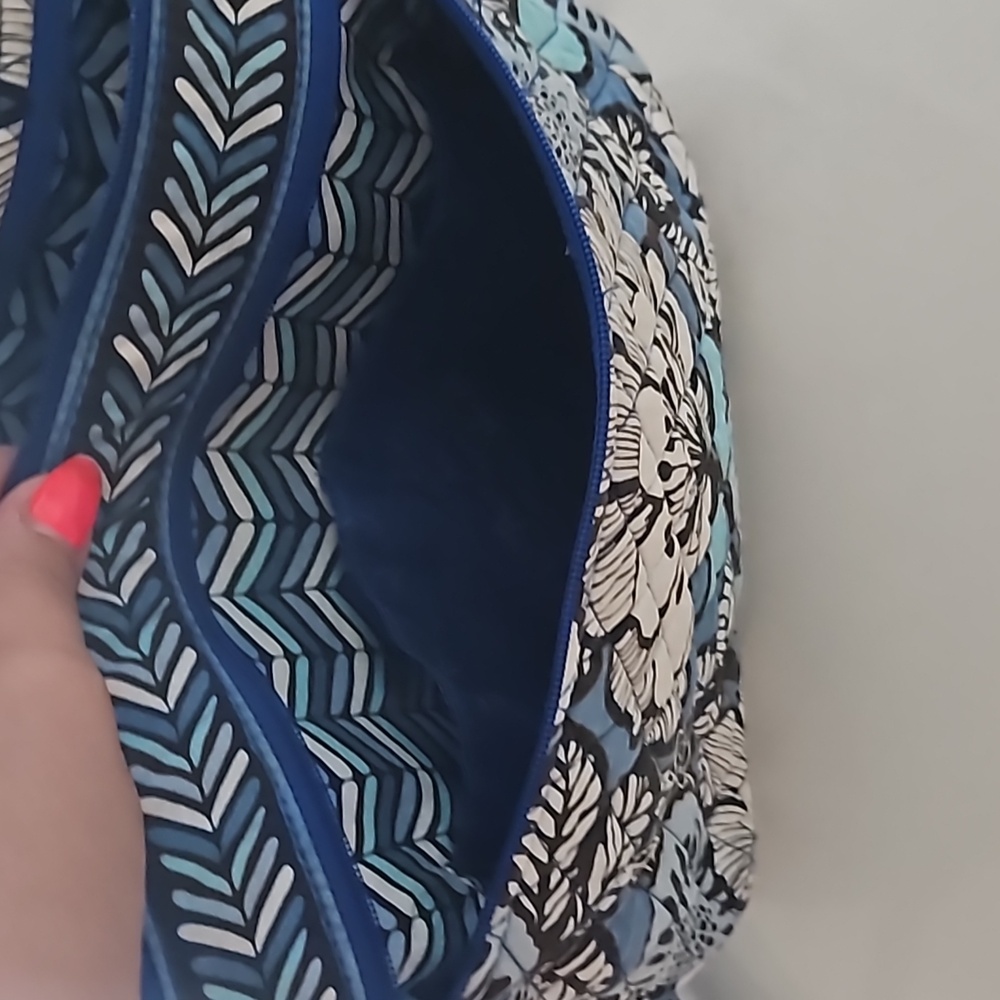 Vera Bradley | Blue flower crossbody bag - Picture 8 of 11